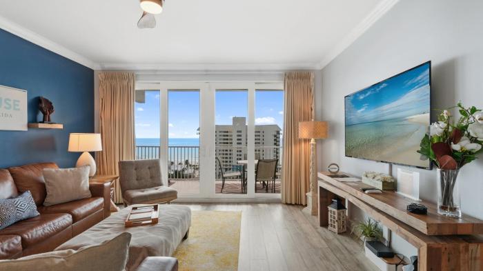 Laketown Wharf 809