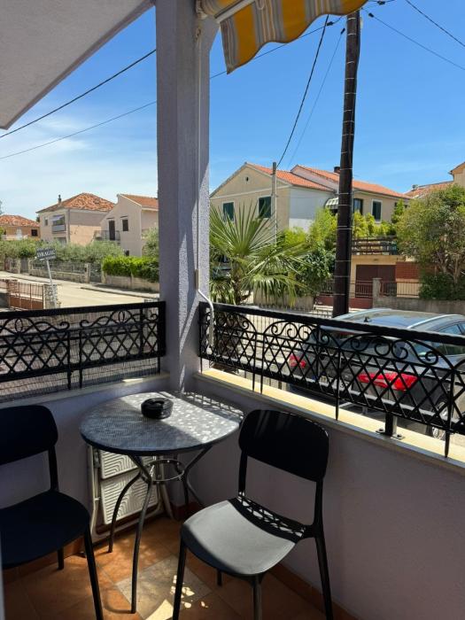 Petris Apartment - Private Parking - Self Check-in