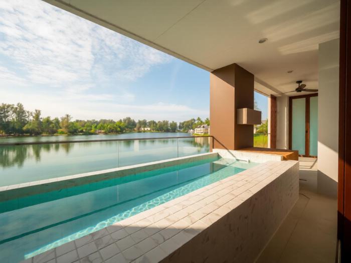 Magnificent apt in a Laguna on the lake shore