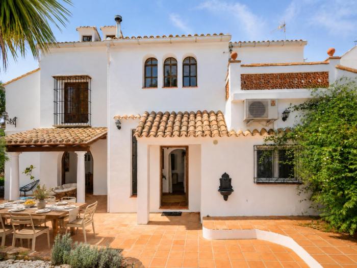 Bohemian House by NRAS