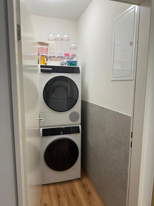 Wohnung möbliert