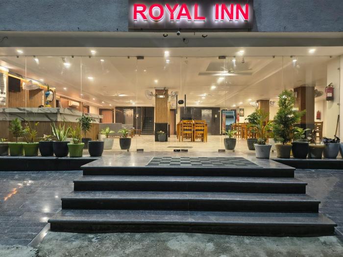 Royal Inn by White Panda Hotels