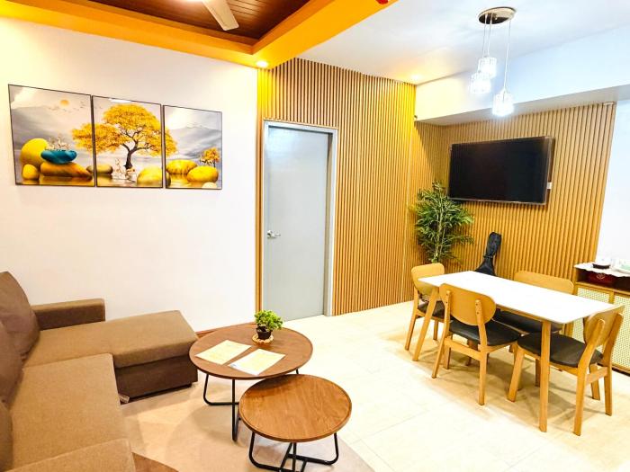 Endless Summer Seafront - 1BR Beach Resort Condo