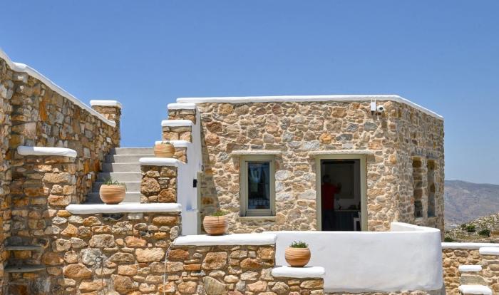 Koumaros Cycladic Suites
