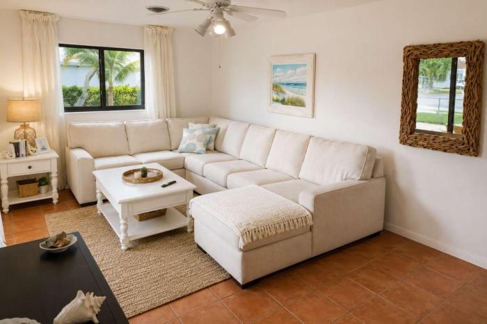 Navigate Stays GEM in Heart of Hallandale Beach FL