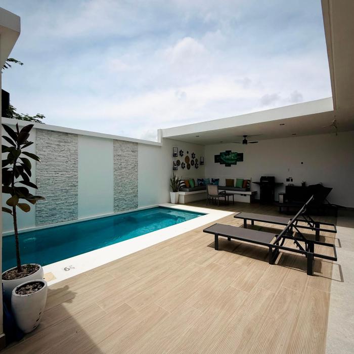 Bello apartamento con piscina cerca del mar