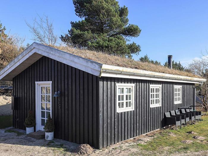 6 person holiday home in Blokhus