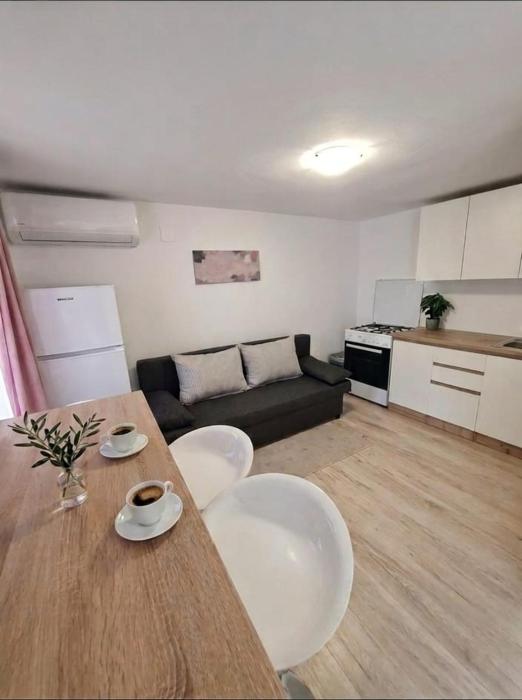 C&M Studio Apartment