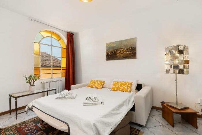 Mountain View Retreat near Lake Como and Fast WI-FI