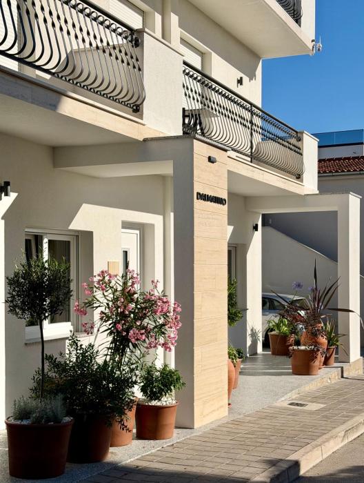 Apartments & Studios Dalmatino