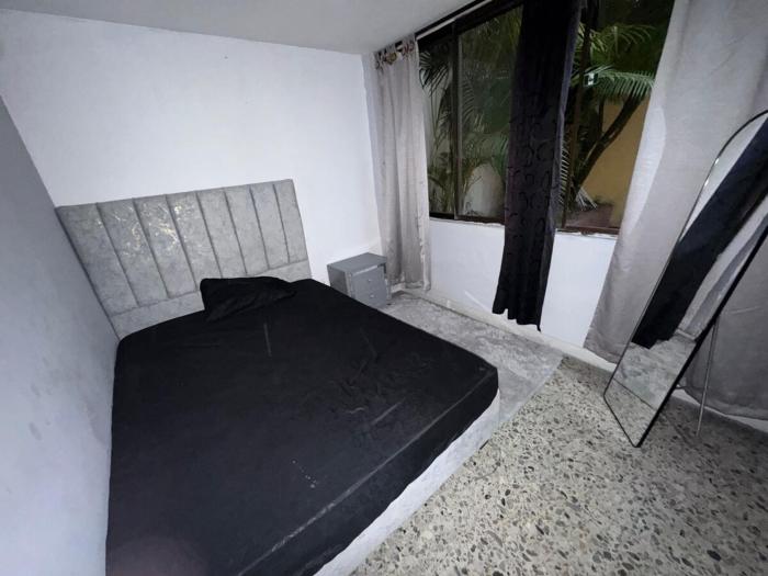 Nice room north of Cali, close to Granada