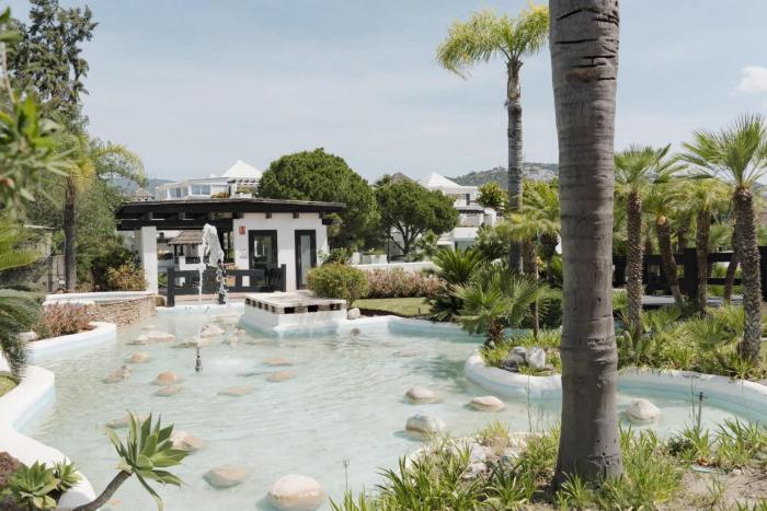 Los Monteros Retreat