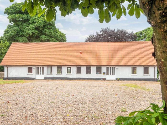 7 person holiday home in Ølgod