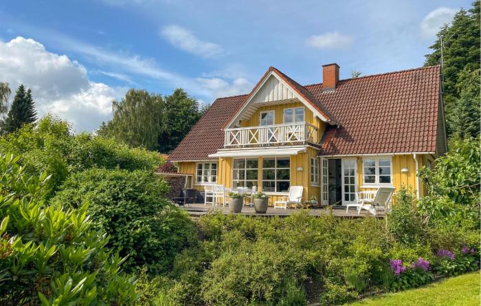 3 Bedroom Beautiful Home In Bryrup