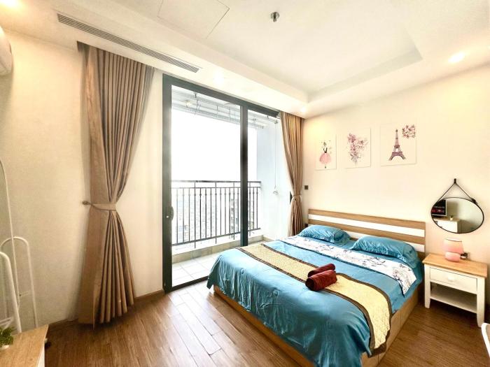 Cozy Skyline Studio with Beautiful Hanoi Night View and Smart TV