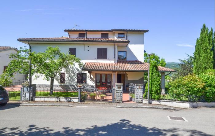 Beautiful Apartment In Poppi With Wifi