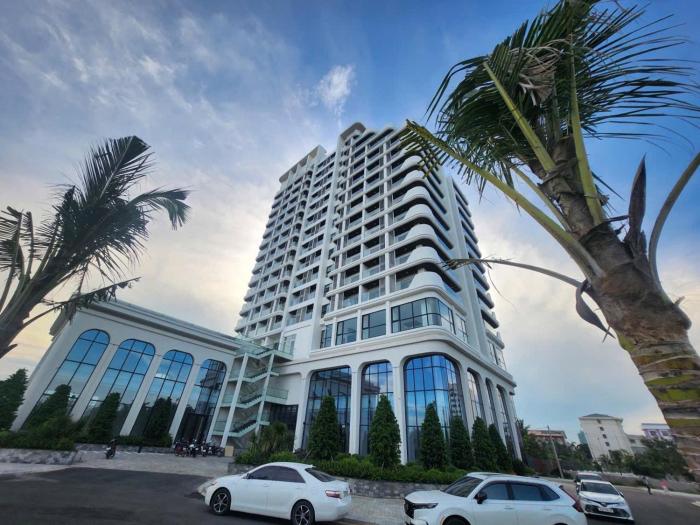 Căn hộ nghỉ dưỡng Khách sạn view biển LAzur Cửa Lò