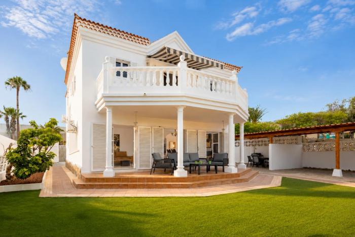 Exclusive Villa Olivia with Private Heated Pool