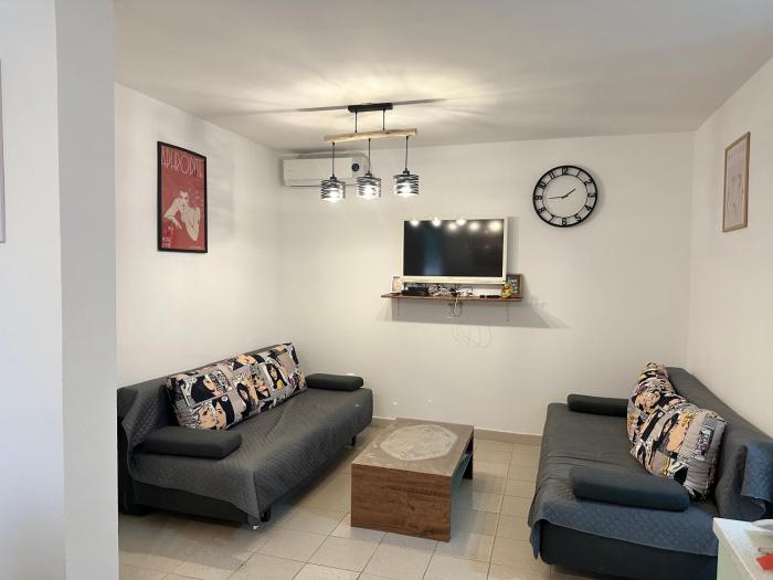 Apartment Ivana with Terrace&Grill, Novalja