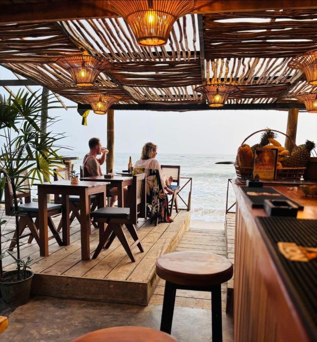 Backpack Beach Hostel & Reggae Bar