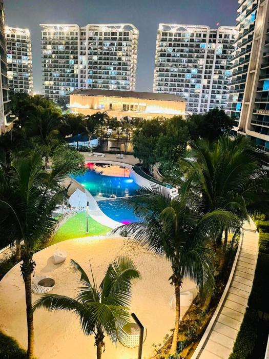 Near NAIA Azure Urban resort residences