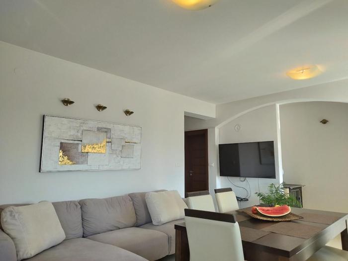 Lela Apartments