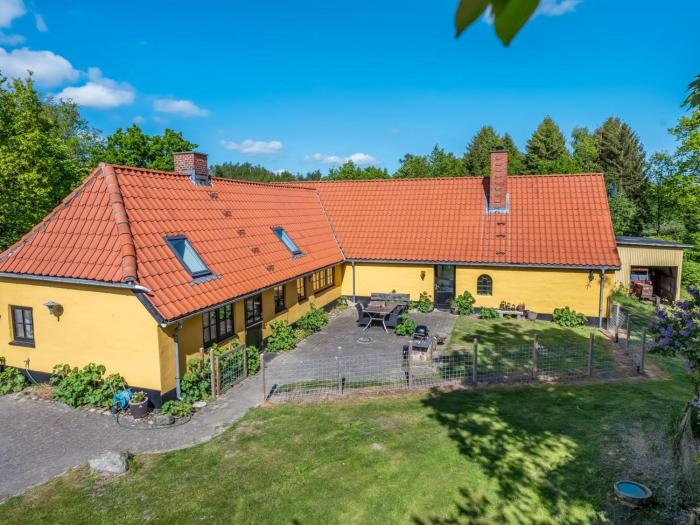 Holiday Home Aika - 1-6km to the fjord by Interhome