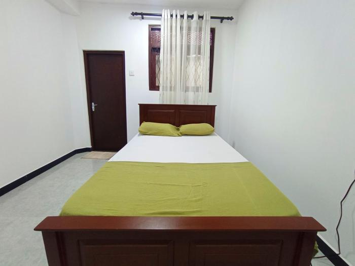 Vivyaana Lodge Budget Rooms