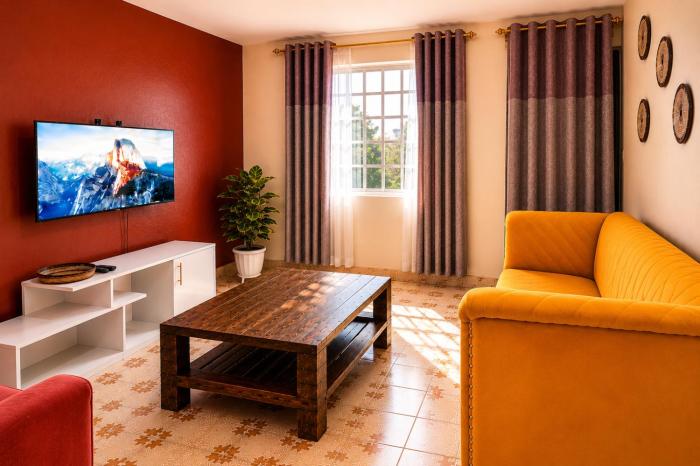 Stone Hut Kenya - Modern 2BR Stay with Fast Wi-Fi