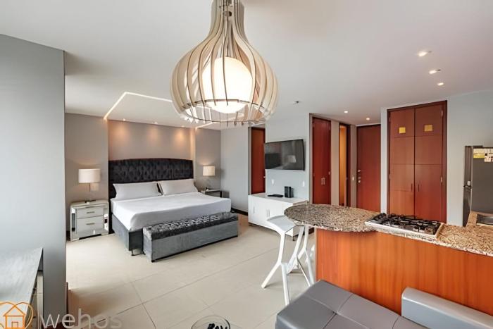 Stylish 1BR • AC • Pool & Gym • Provenza Area