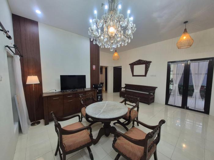 Rumah Mbah Mus Syariah di Tengah Kota Solo