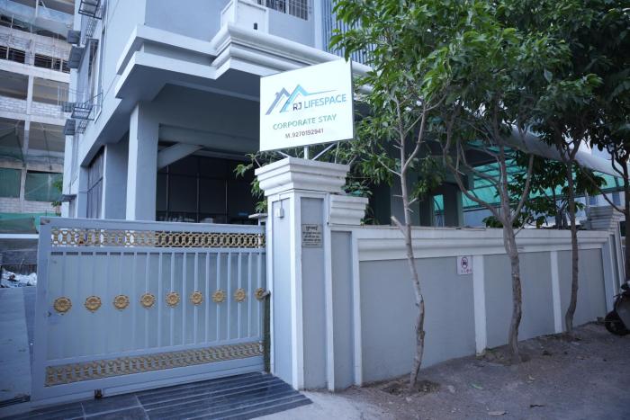 RJ LIFESPACE Corporate Stay