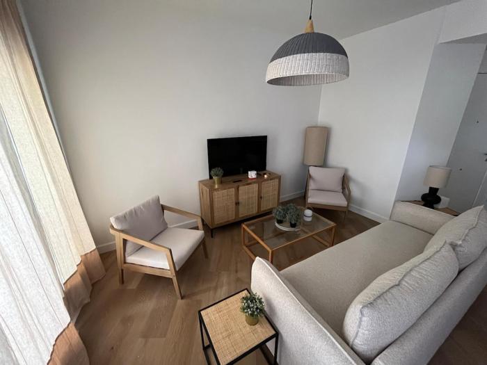 New Designer Apartment with Pool