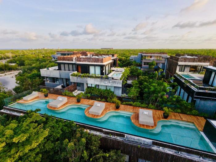 Tulum Luxury 3BR Penthouse Jungle Views & Jacuzzi