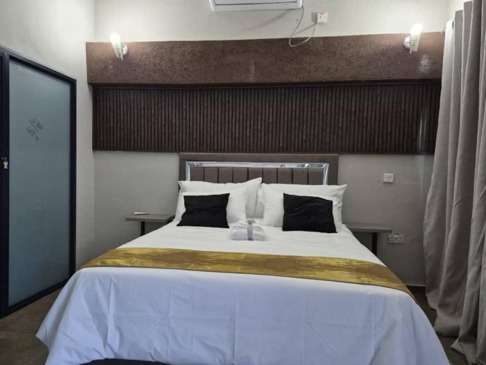 La Palma Suites Guest House