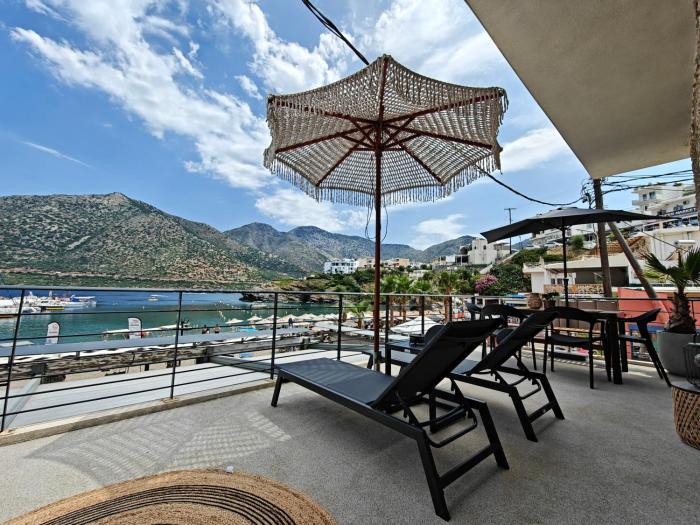 Lithos BeachHouse Bali