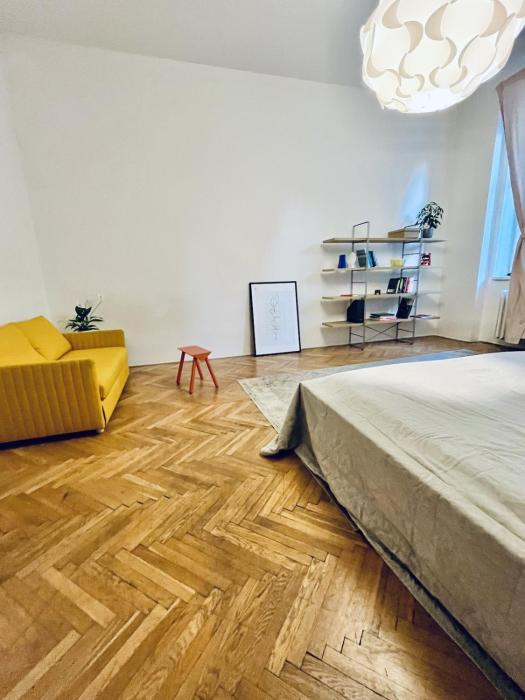 Two Bedroom city centre Pet friendly with Parking