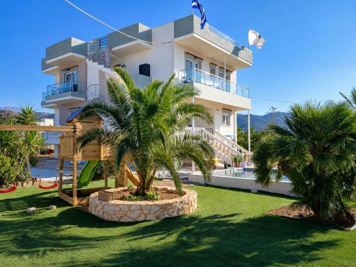 Helen Beachfront Apartments