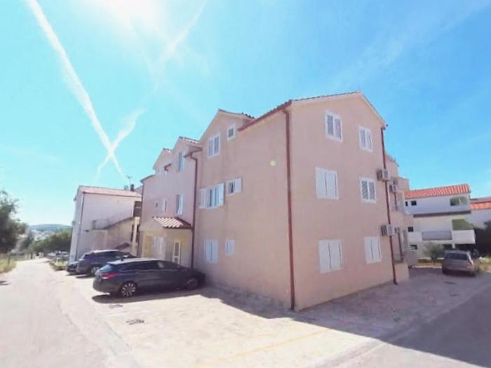 Apartments by the sea Rogoznica - 27497