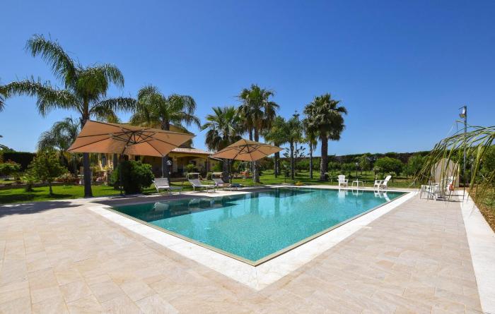 Luxurious Home In Partinico