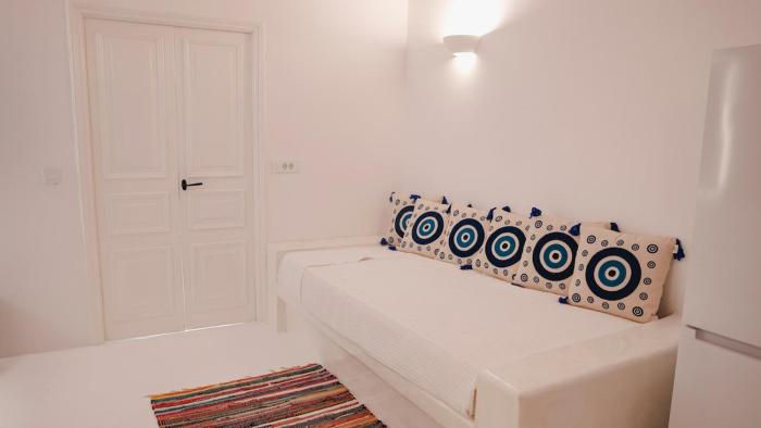 Villa Christos Santorini-Emporio Dublex