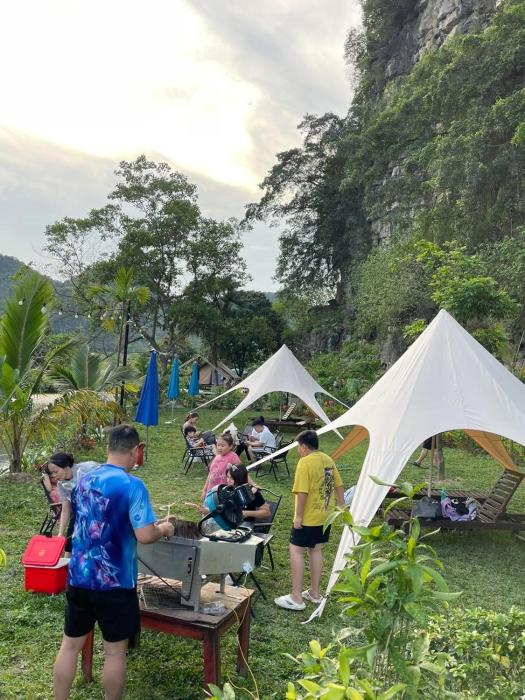 Hen Camping- Coffee --------- Free if you have tent