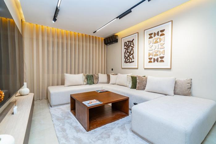 Comfortable stay without high center prices