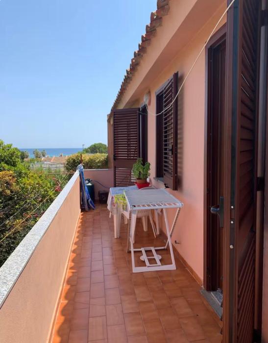 Costa Rei, casa vacanze a 150 metri dal mare