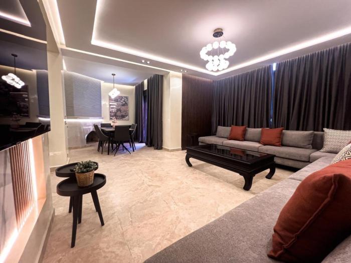 Appartement moderne à 5piscines