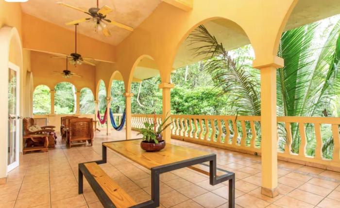 Mission Villas, Big Creek, Isla Colon, Bocas del Toro, Panama