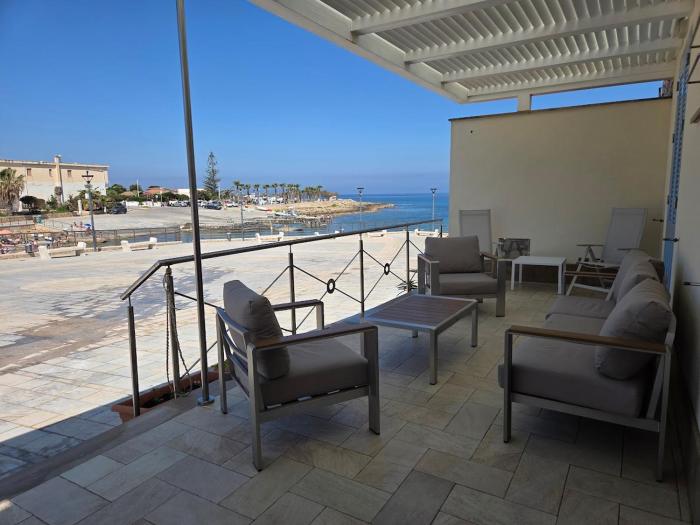 Casa Vacanze La Rosa - Baia Cornino