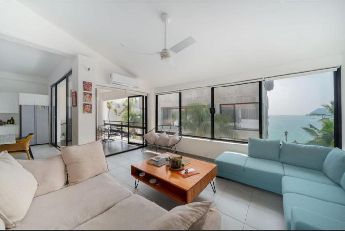 Beachside-2 Balconies, Elevator Access-Fresh Design