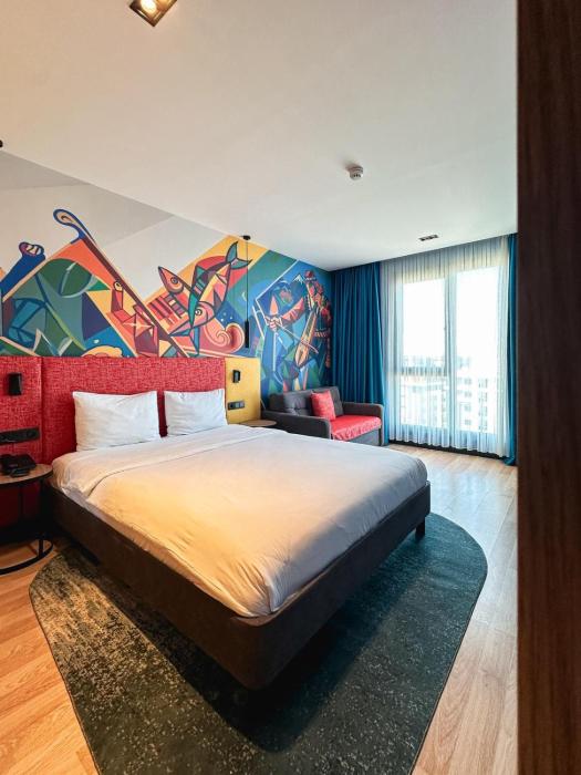 Axis Hotel