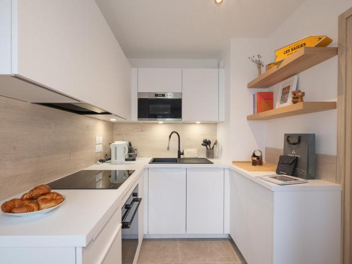 Appartement moderne avec grande terrasse au Cernix - FR-1-865-2